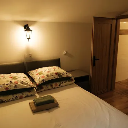 Couette-café Tadeo 3*