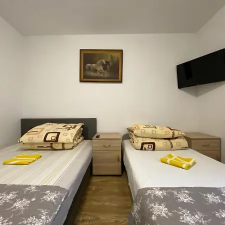 فندق مبيت وإفطار Tadeo *