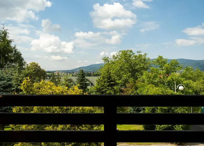 Tadeo לינה וארוחת בוקר