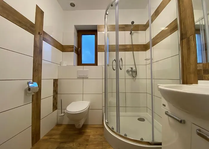 לינה וארוחת בוקר Tadeo